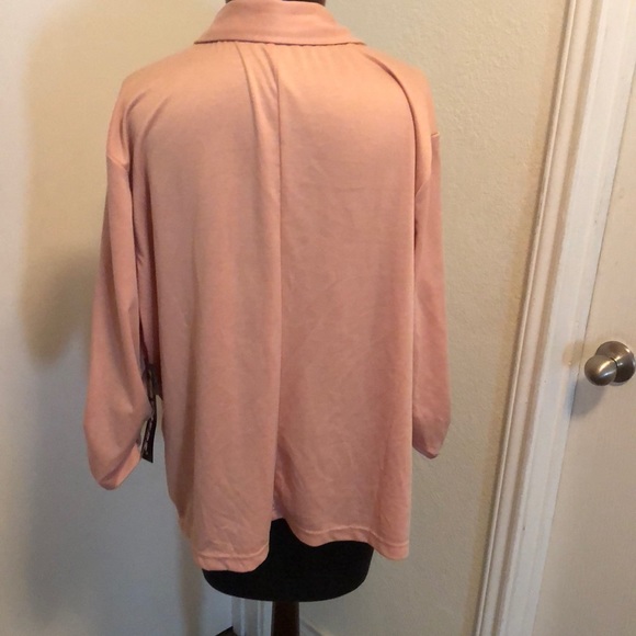 Blazer - Picture 4 of 5